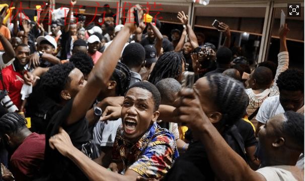 因帮派危机失去主场资格的海地,闯入2026世界杯正赛引发民众欢呼 因帮派危机失去主场资格的海地,闯入2026世界杯正赛引发民众欢呼